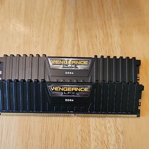 Corsair Vengeance LPX DDR4 8gb Each Ram
